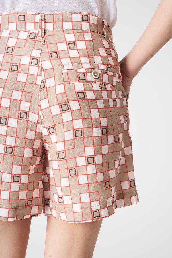 120% Lino Modern Motif Short With Pinces WASHED NOCCIOLA