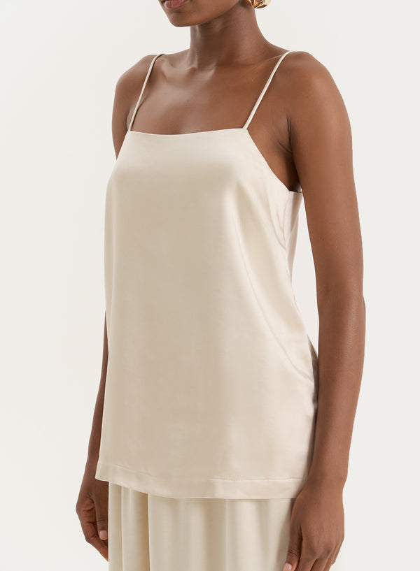 4th & Reckless Champagne Satin Square Neck Cami Top- Hemma