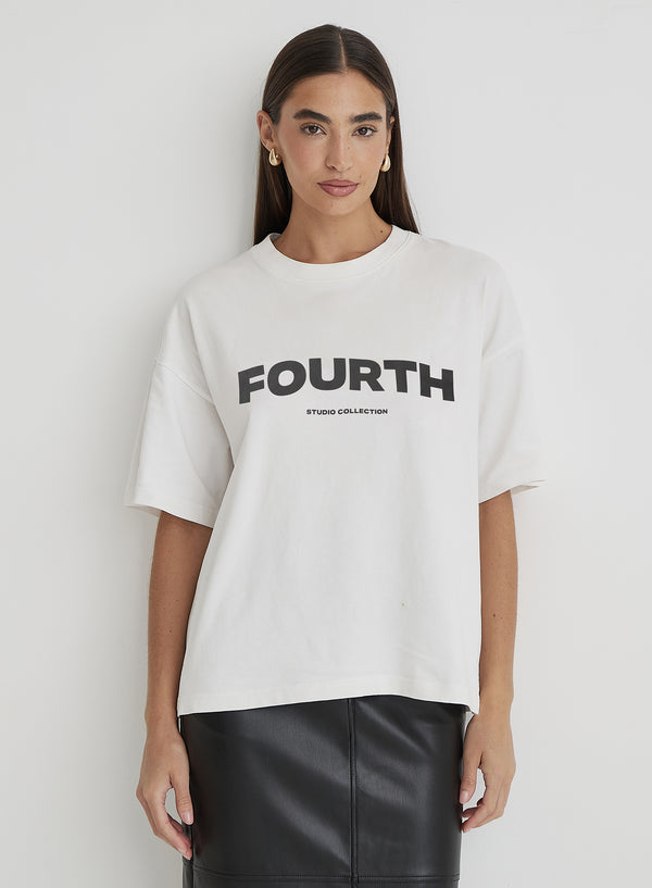 4th & reckless White Fourth Branded Oversized T-Shirt- Hannah