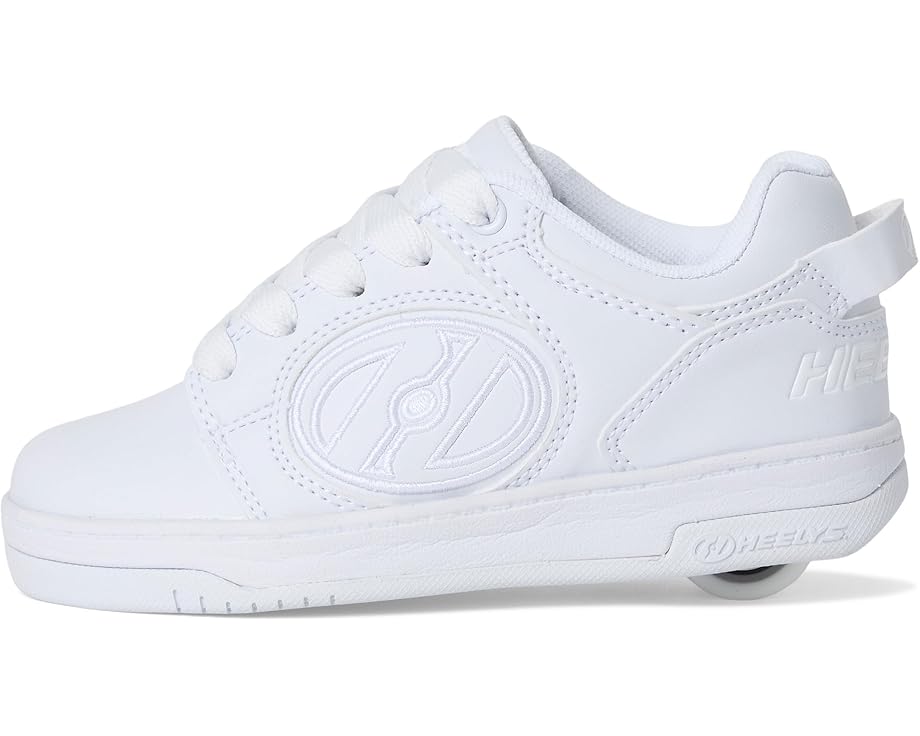 6pm Heelys Voyager (Little Kid/Big Kid/Adult)