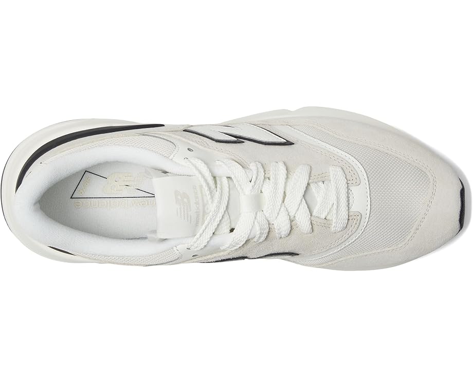 6pm New Balance Classics 997R Unisex