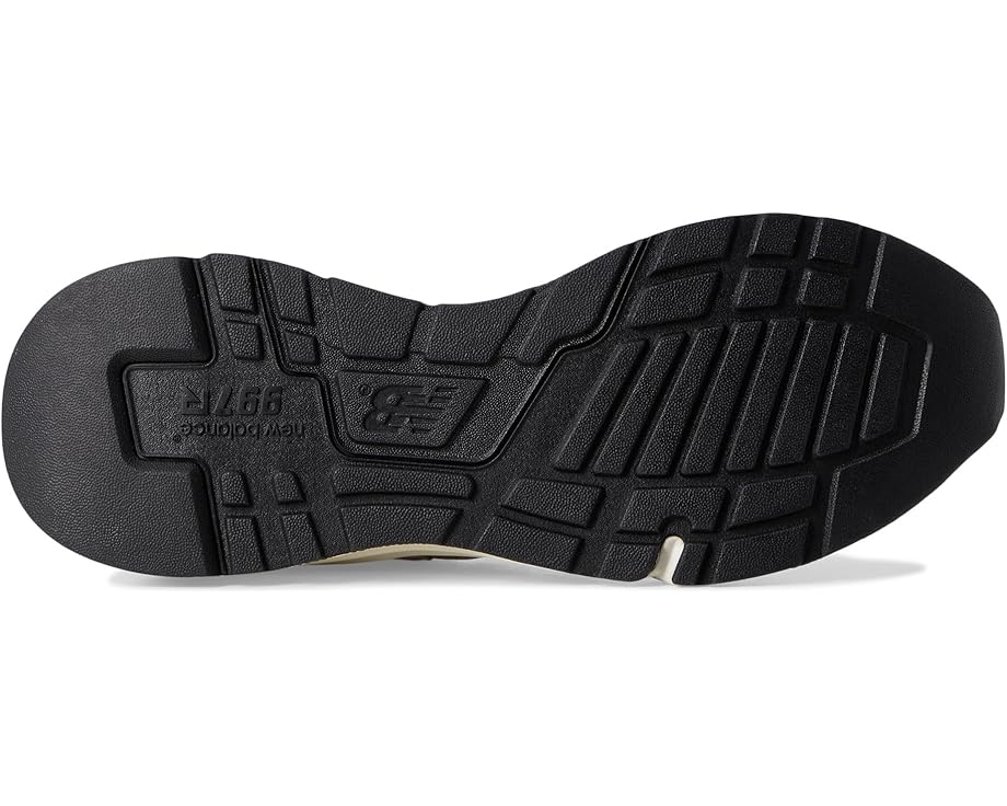 6pm New Balance Classics 997R Unisex