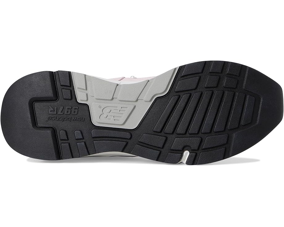 6pm New Balance Classics 997R Unisex