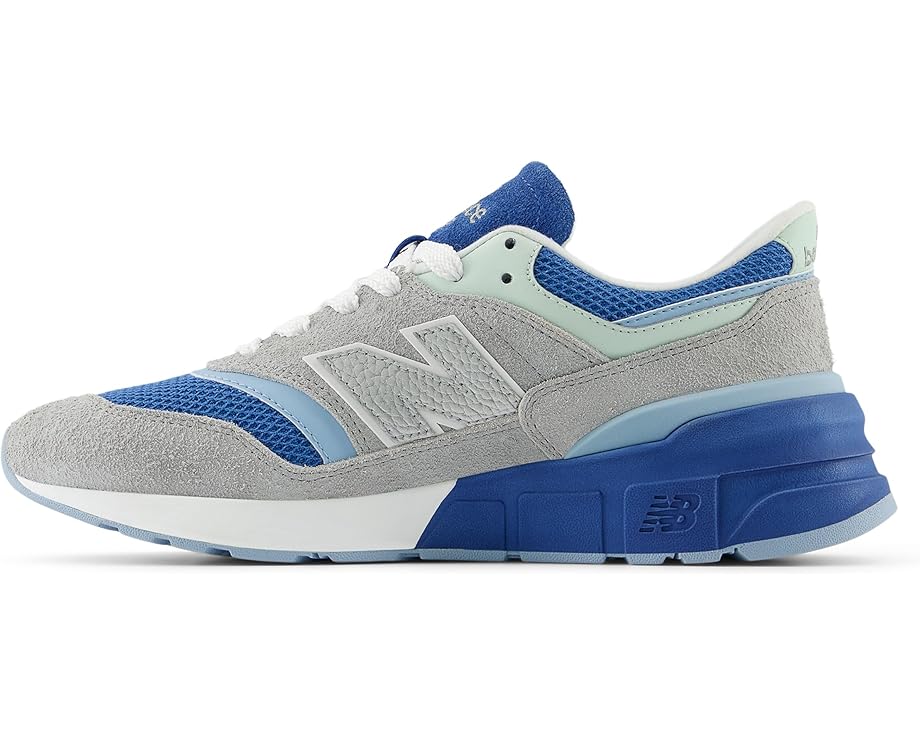 New Balance Classics 997R Unisex