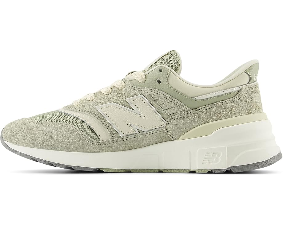 New Balance Classics 997R Unisex
