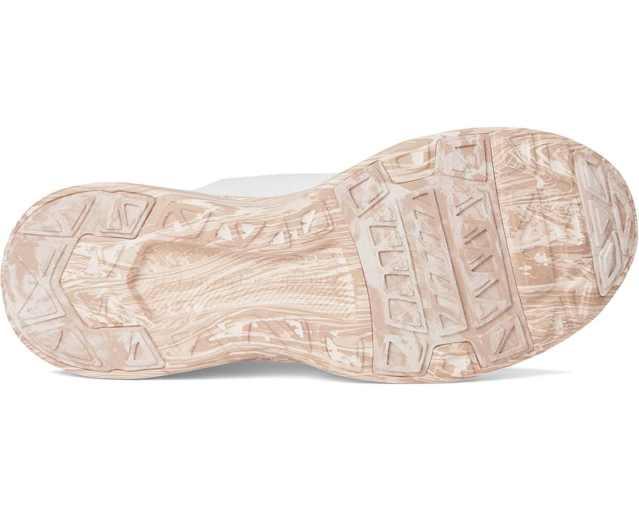 6pm Athletic Propulsion Labs (APL) Techloom Breeze Women's