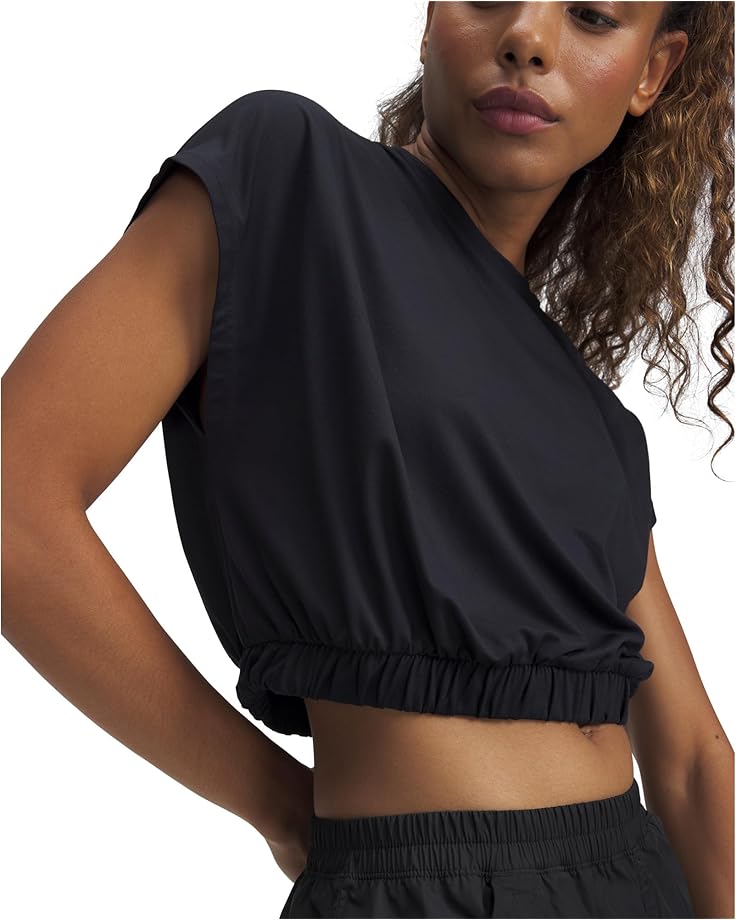 6pm Under Armour Motion Bubble Hem Short Sleeve T-Shirt Women's
