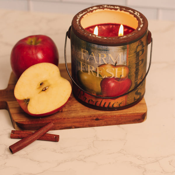 A Cheerful Giver Juicy Apple - Farm Fresh Candle