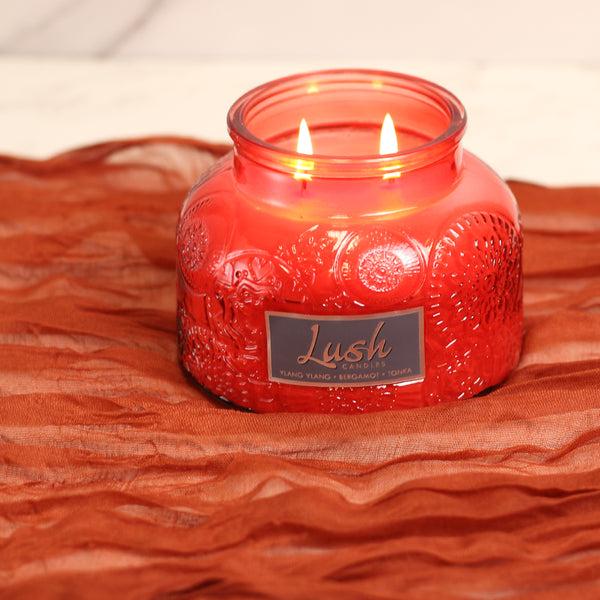 A Cheerful Giver Ylang Ylang Bergamot Tonka - Lush Candle