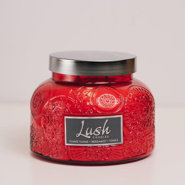 a cheerful giver Ylang Ylang Bergamot Tonka - Lush Candle