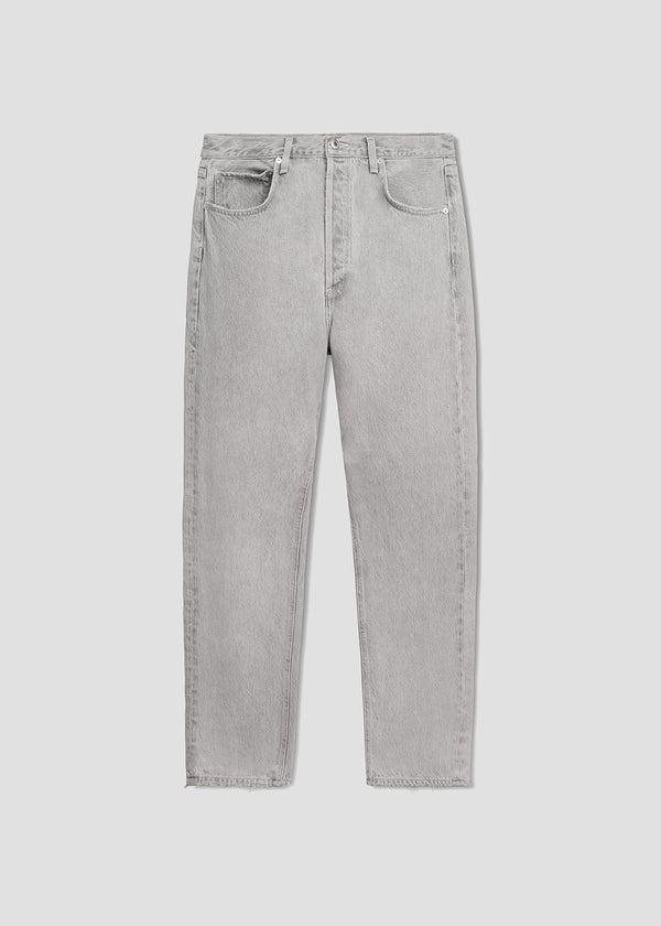 a gold e 90's Jean Rain