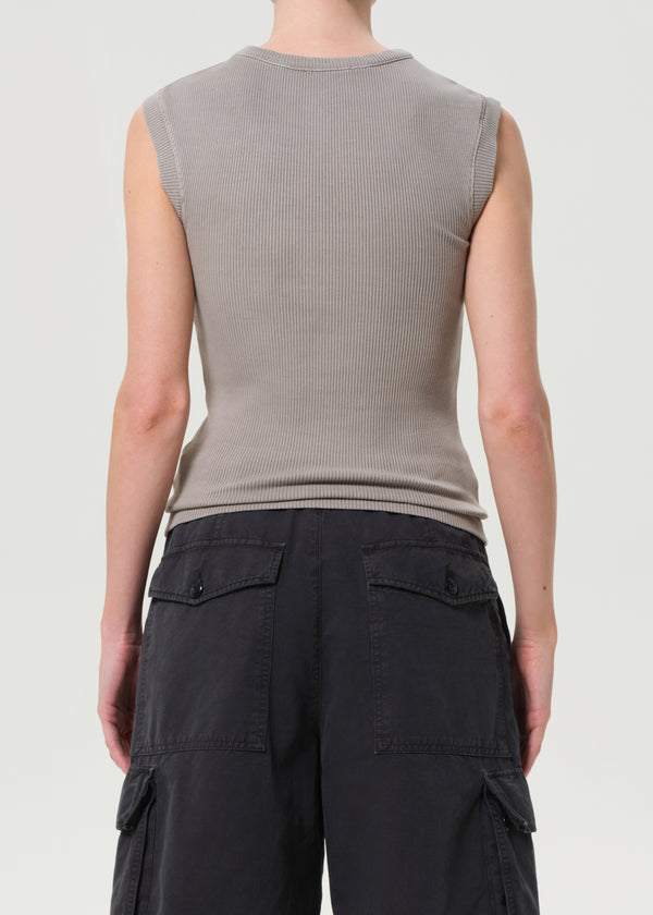 A Gold E Cassidy Tank Drab