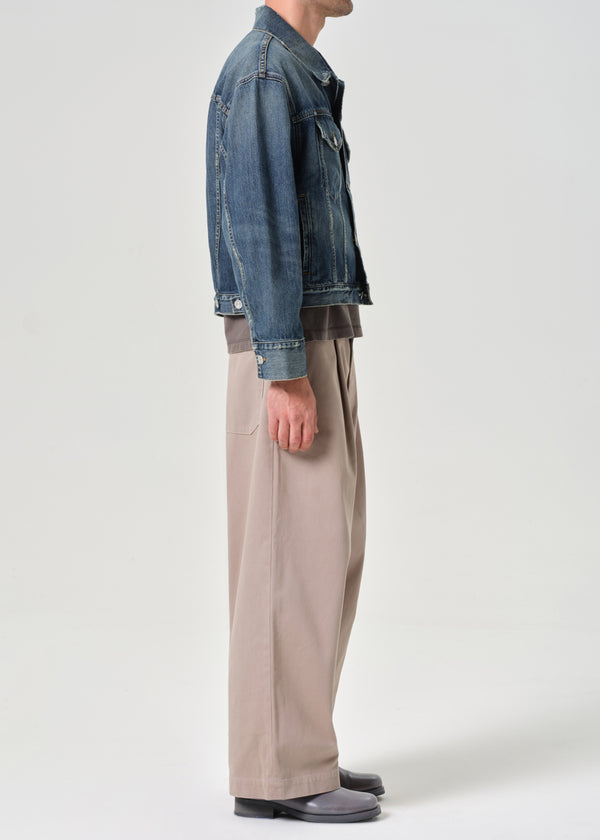 A Gold E Gaius Chino