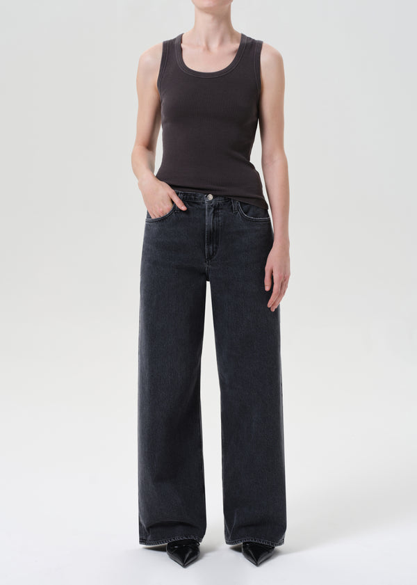 a gold e Keira Jean Symbolic