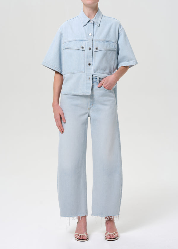 a gold e Low Curve Fray Flourish