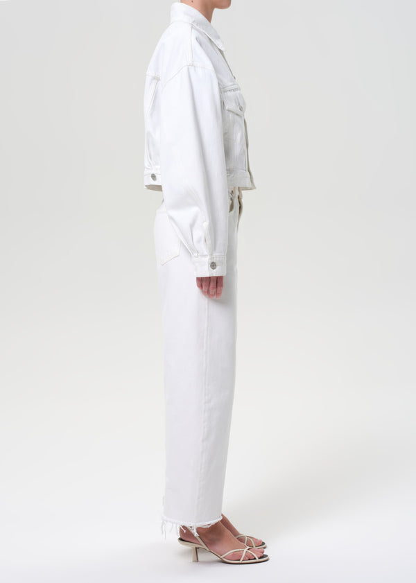 A Gold E Low Curve Fray Milkshake