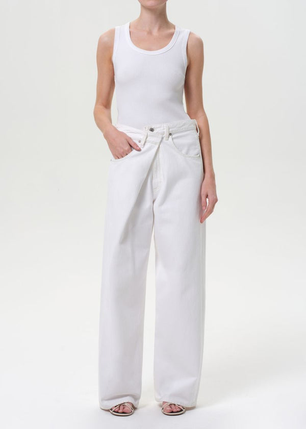 a gold e Vana Fold Jean Milkshake