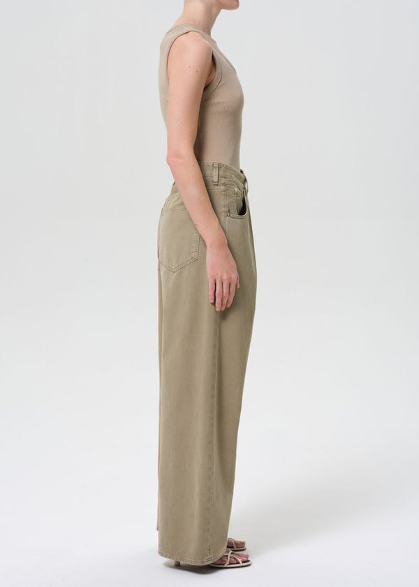 A Gold E Vana Fold Jean Myrtle