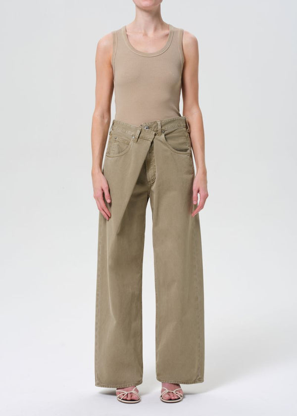 a gold e Vana Fold Jean Myrtle