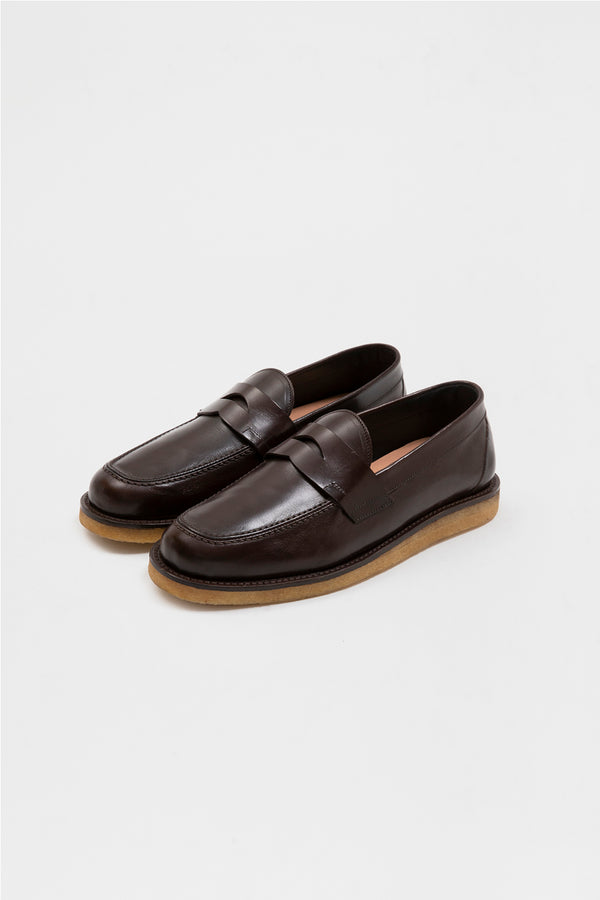 A Kind Of Guise CREPE LOAFER
