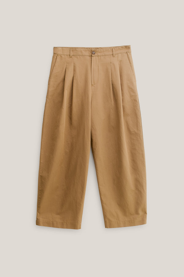 a kind of guise FLEXIBLE WIDE TROUSERS