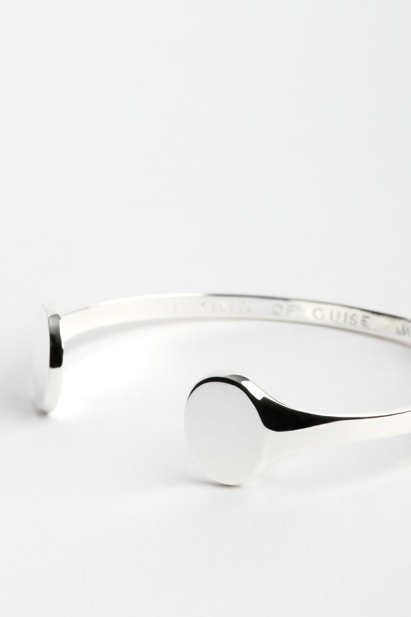 a kind of guise SIGNET BRACELET SILVER