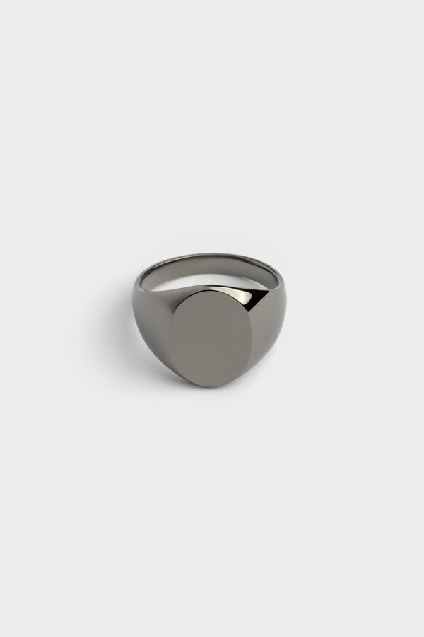 A Kind Of Guise SIGNET RING BLACK