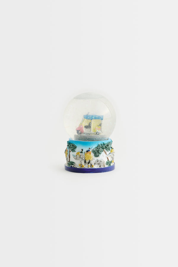 a kind of guise Tuk-Tuk Snow Globe