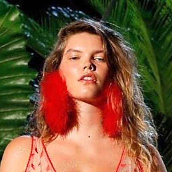 A Morir Boudoir Hoop - Red Schubert Red