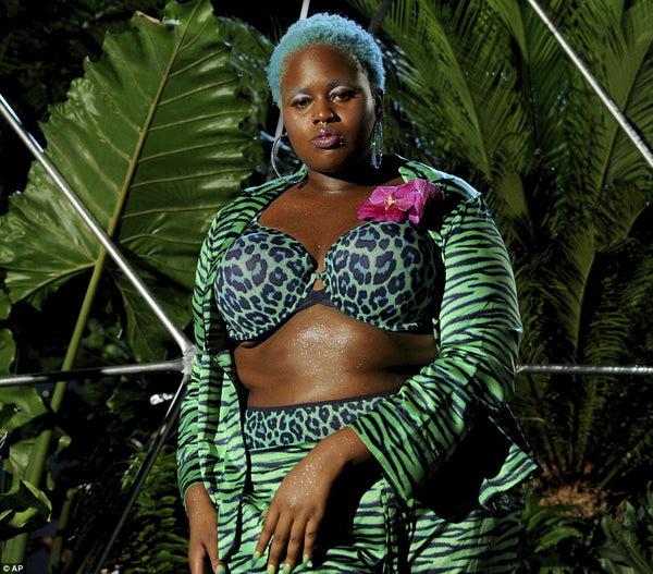 A Morir Maxima Crystal Hoop - Baby Blue