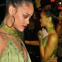 A Morir Maxima Crystal Hoop - Baby Blue