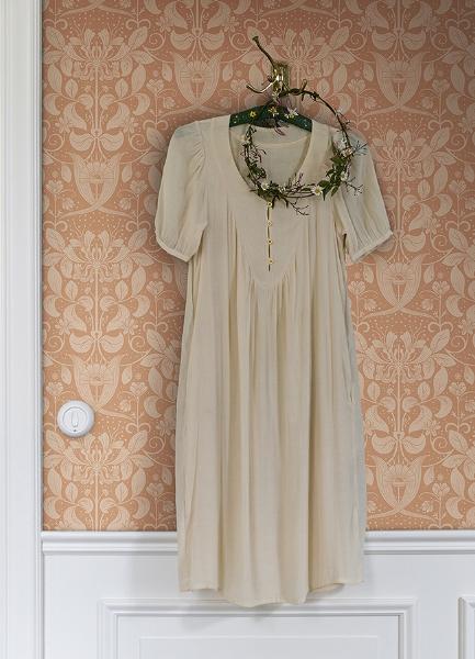 A Street Prints Berit Coral Floral Crest Wallpaper