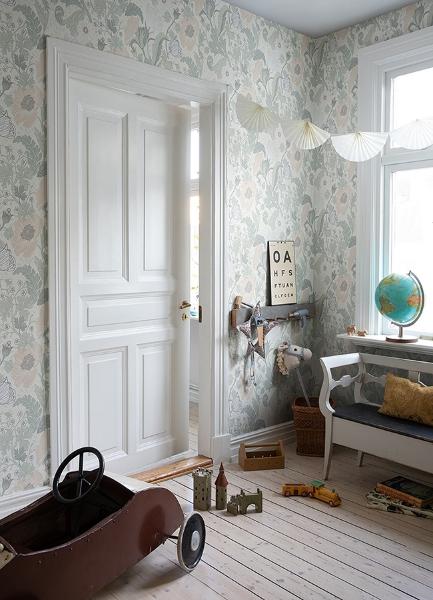 A Street Prints Anemone Light Grey Floral Wallpaper