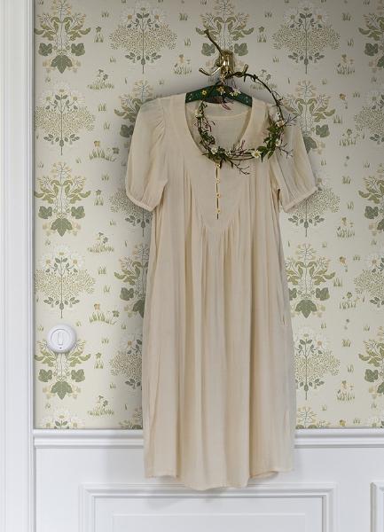 A Street Prints Elda Olive Delicate Daisies Wallpaper