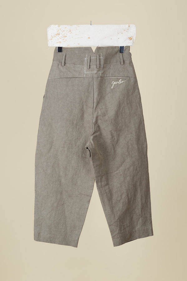 A Tentative Atelier Dyed Curve Pants