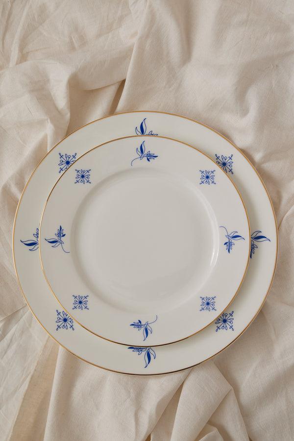 a tentative atelier Edmonia Porcelain 10''