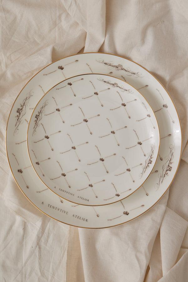 a tentative atelier Eugenie Porcelain 10.5''