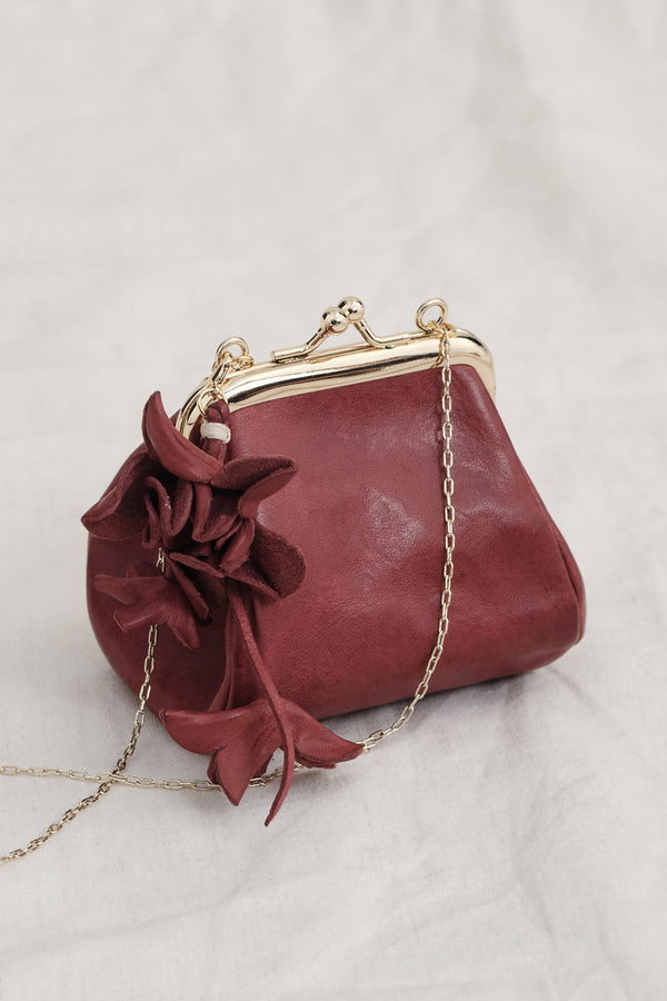 a tentative atelier Evangel Bag