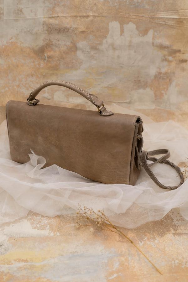 A Tentative Atelier Evlynn S. Bag