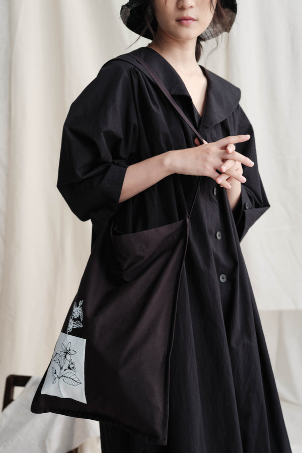 A Tentative Atelier Floral Print Tote Bag