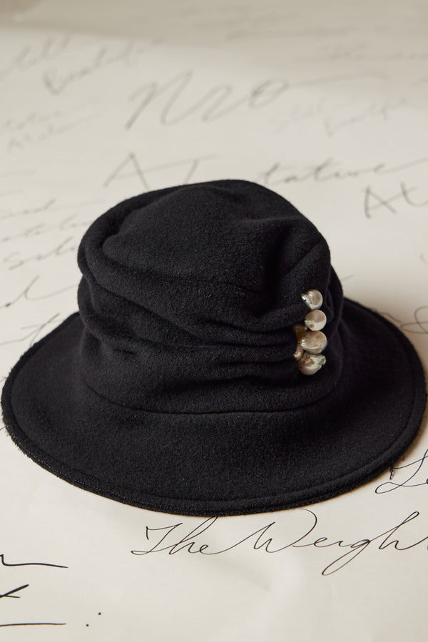 A Tentative Atelier Harmaja Hat