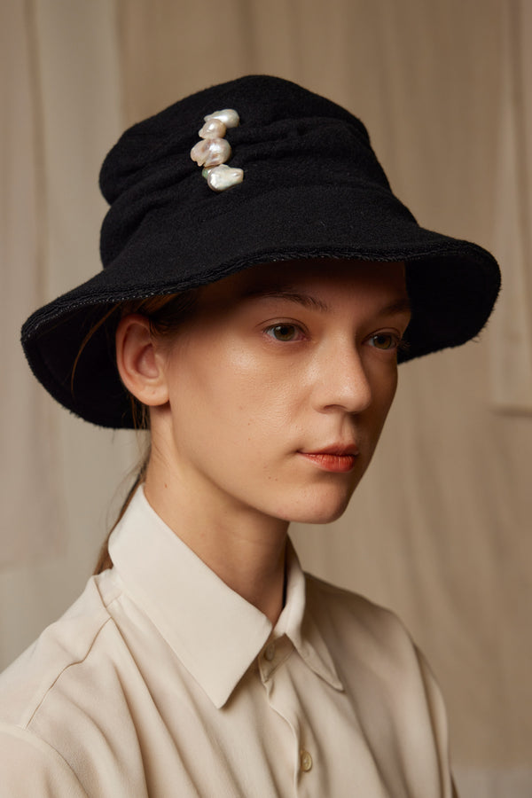 A Tentative Atelier Harmaja Hat