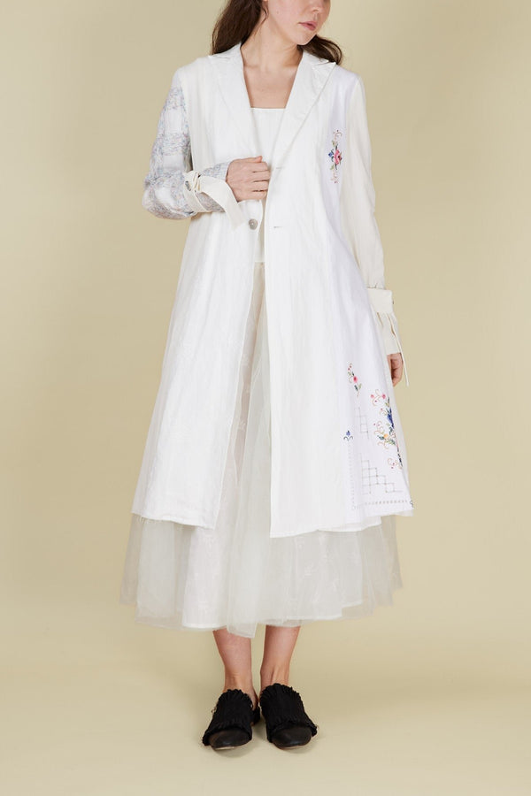 A Tentative Atelier Judith Coat