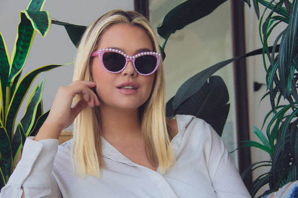 A.j. Morgan Aunt Pearl Sunglasses Black W/Pearls