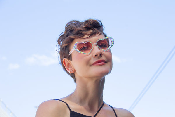 A.j. Morgan Queen Of Hearts Sunglasses Light Pink