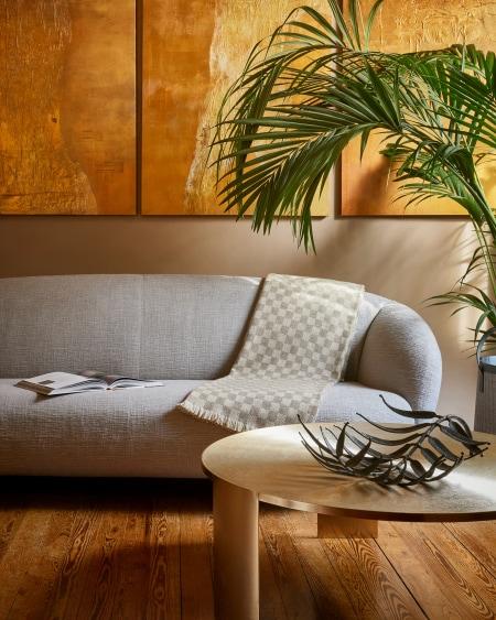 A|x Armani Exchange ERIKA Centrepiece