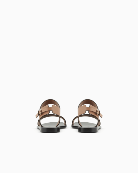 A|x Armani Exchange Flat Leather Sandals