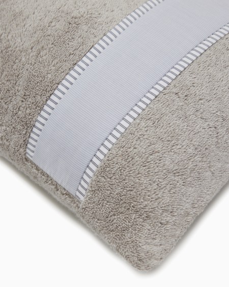 A|x Armani Exchange TEODORA Rectangular Cushion