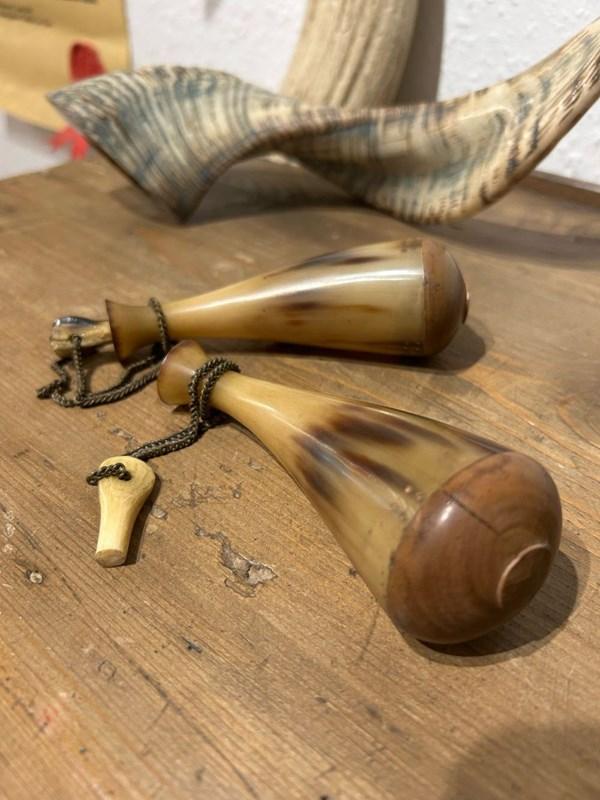 abbeyhorn 19th Century Horn Powder Flasks