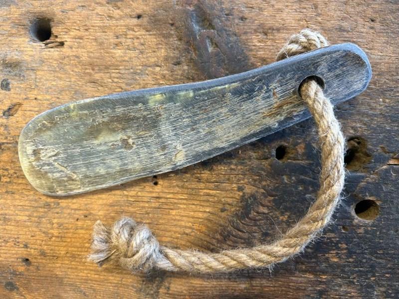 abbeyhorn Dog Chew - Flat - 7-8"